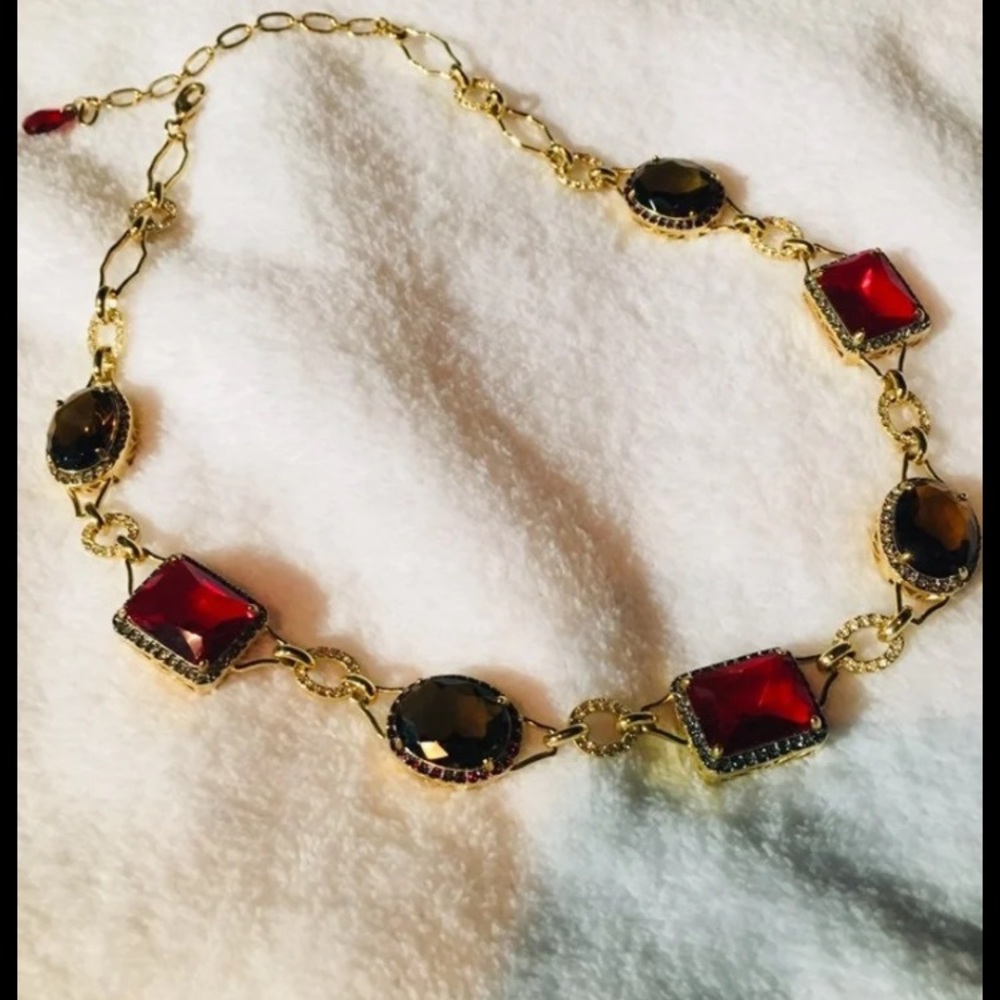 Elegant Gold and Red Gemstone Necklace